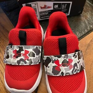 Under Armour Kids' Red Sneakers with Camo Strap